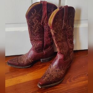 Women's Burgundy Embroidered Western Cowboy Boots